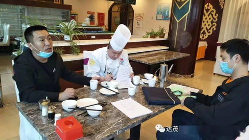 達茂旗市場監督管理局 筑牢“兩會”期間餐飲服務食品安全防線